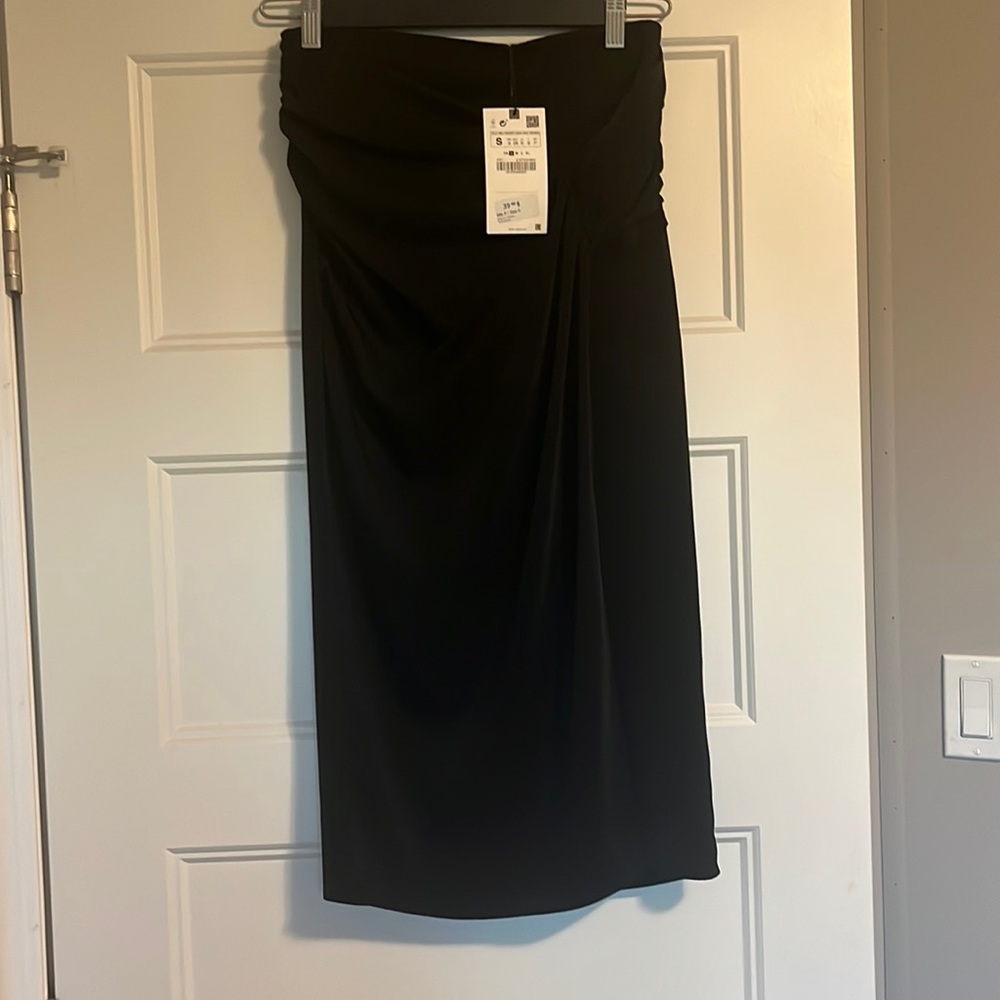 Black Zara skirt